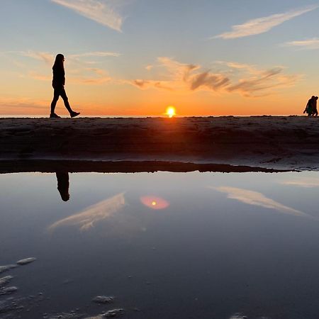Beach House Parallel ノールトウェイク エクステリア 写真