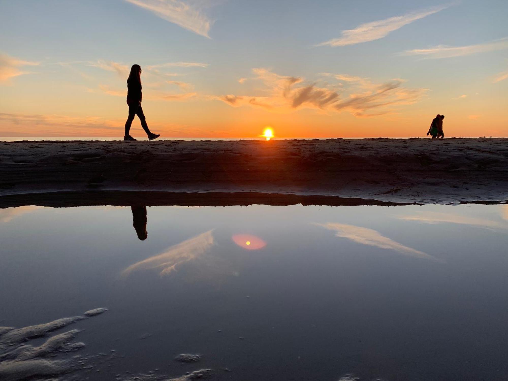 Beach House Parallel ノールトウェイク エクステリア 写真